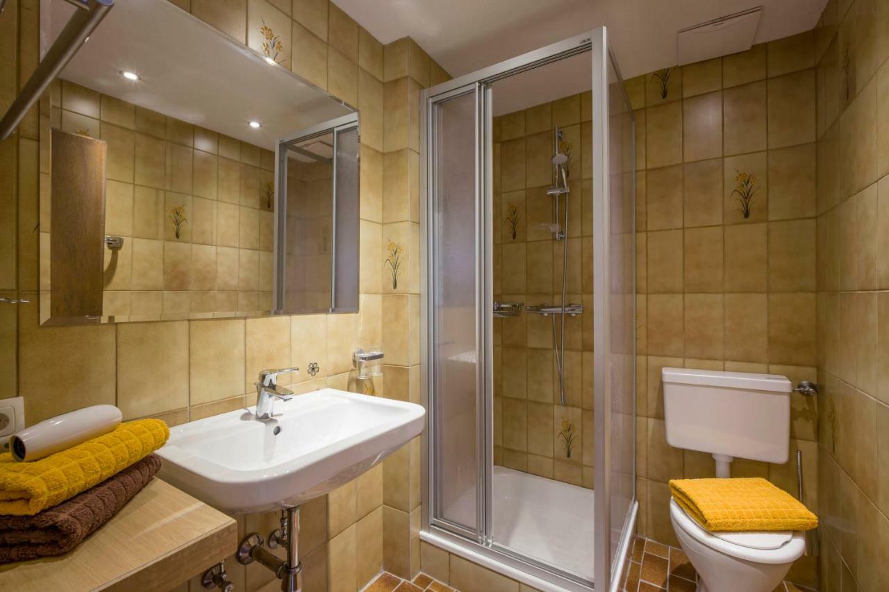 Obinghof Hotel Soll Bagian luar foto